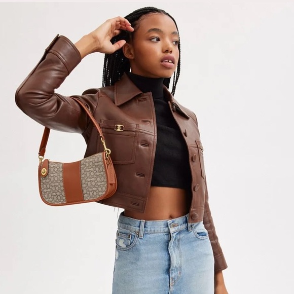 Coach Handbags - NWT Coach Swinger In Micro Signature Jacquard